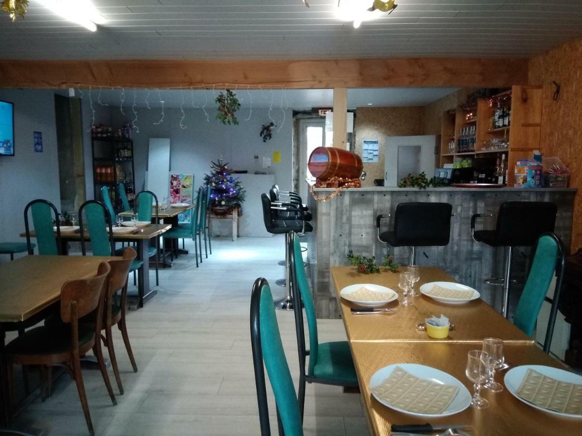 Camping Le Montbartoux Vollore-Ville Exterior foto
